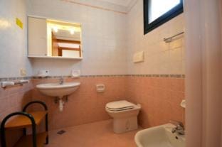 Modern downtown flat with shared swiming pool Apartment in Friuli-Venezia Giulia