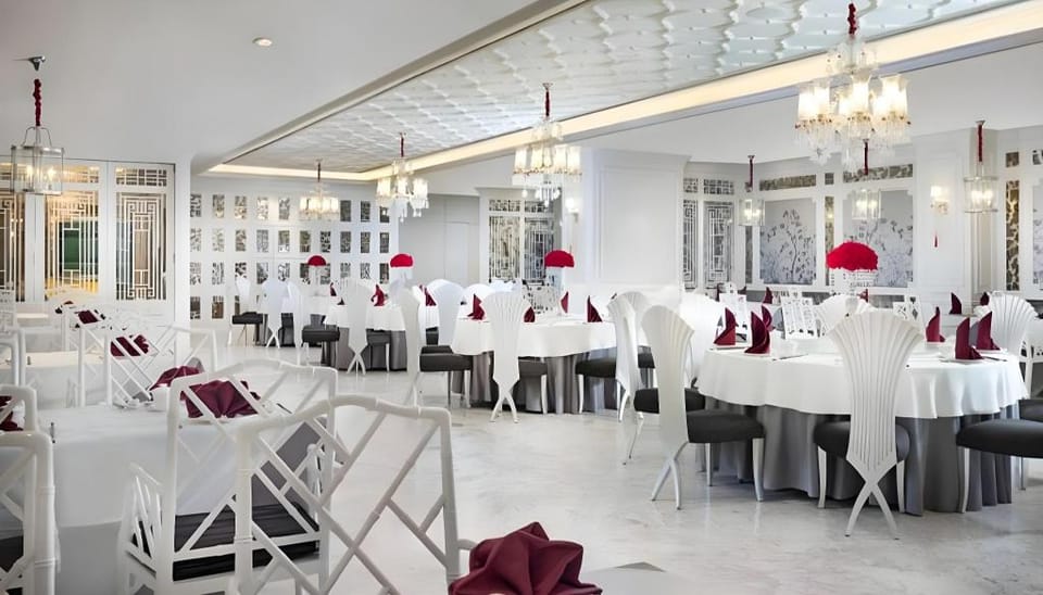 Eden'z Suite's Hotel Hotel in Marga