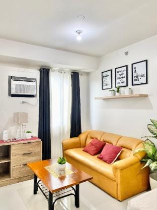 Homey Haven / SMDC FLEXI UNIT WITH BALCONY Apartment in Iloilo City