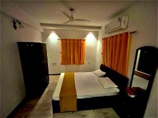 Blue Shark Villa ll Private Pool ll Luxurious 4BHK Villa in Lonavla