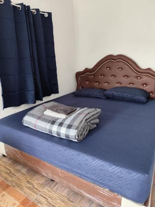 Place 62, New Room MRT Sirindhorn Bangkok 4.5 Apartment in Bangkok