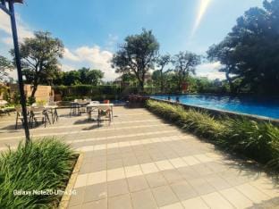 3N+1N Free at Mountain View at The Edge Apartment in West Java