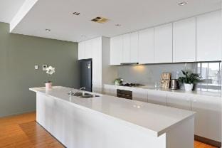 Mascot luxe 3 beds apt 2 car space with city view Apartment in Mascot