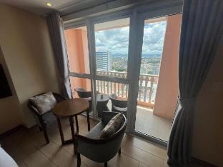 Sovereign Suites in Mckinley Vacation rental in Makati