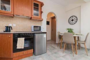 Maria's Luxury Apartment Vacation rental in Katastari
