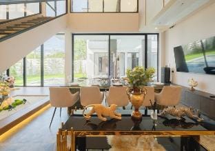 Sirintara Grand Villa in Thailand