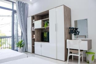 Chill Housing 2 -5 Room 7 Queen Bed-My An Beach Vacation rental in Da Nang