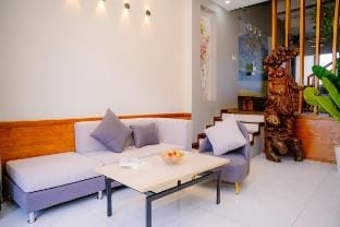 Chill Housing 1 - Sauna Room- Walking to the Beach Villa in Da Nang