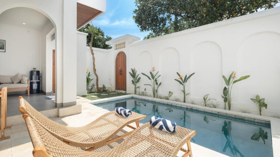 NEW Private Villa with Pool Heart of Seminyak Villa in North Kuta