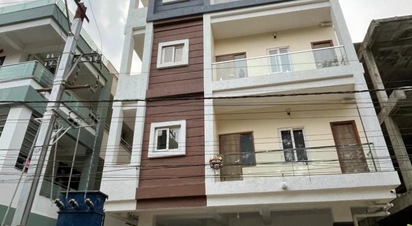Maya Homestays -  1BHK Flat Gachibowli Apartment in Hyderabad