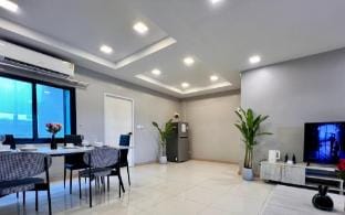 Pattaya · Thai Shang Huang · Luxury · Holiday Pool Villa Villa in Pattaya City