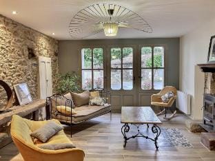 Maison l'or du temps, gîte les Glycines Vacation rental in Pays de la Loire