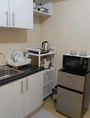 ME Purple Cozy Condo at Iloilo Apartment in Iloilo City