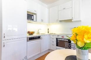 Gorgeous City Center Apartment - Free Parking Apartment in Bratislava