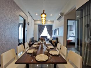 Opus Kuala Lumpur KLCC & KL118 View | Sleep 6 pax Apartment in Federal Territory of Kuala Lumpur