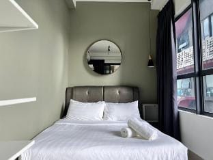 Arte Plus | Sleep 4 | Dark Muji Home 暗色原木系民宿 Vacation rental in Federal Territory of Kuala Lumpur