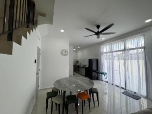 Austin JB Gather Corner Lot#15pax #Tebrau/Ikea Vacation rental in Johor Bahru