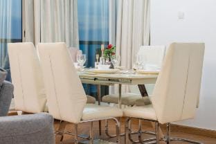 New Elegant & Luxury 3BR Apartment In Dubai Marina Vacation rental in Dubai