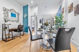 Luxurious 3BR Flat w/ Balcony in Kensington for 7! Apartment in City of Westminster