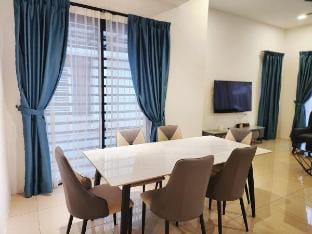 Ipoh Ampang Bayu 4br4bath16pax Vacation rental in Ipoh