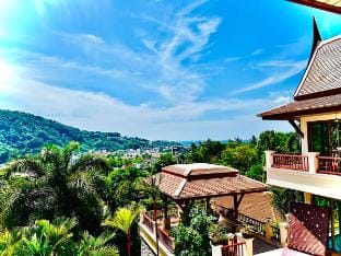 Kata Sea Cloud Villa - 6 Bedrooms Villa in Chalong