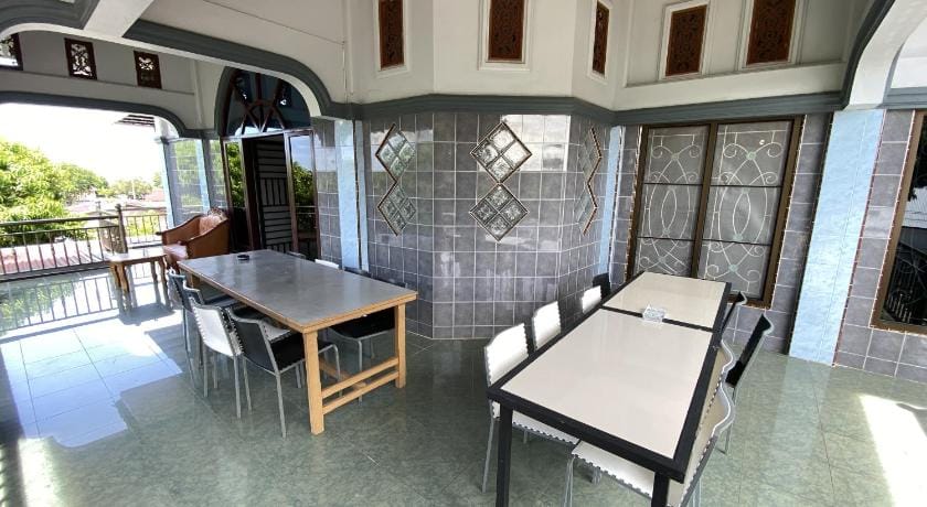 De Papel Homestay Vacation rental in Indonesia