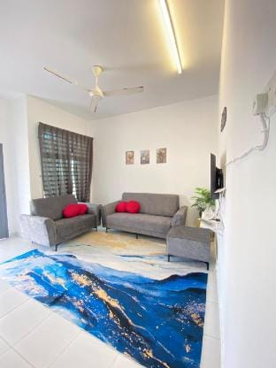 Dramayu Homestay 2 , 3 Rooms in Chukai , Kemaman Vacation rental in Terengganu, Malaysia