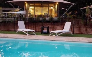 Glamping Accessible Tent 7 Twin King single beds Vacation rental in Horseshoe Bay
