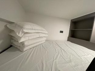 Self Designed Suit with Washer, Jordan MTR 30 Sec Apartment in Hong Kong