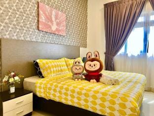 labubu 3BR Family Suite 8min walk Legoland Medini Vacation rental in Johor