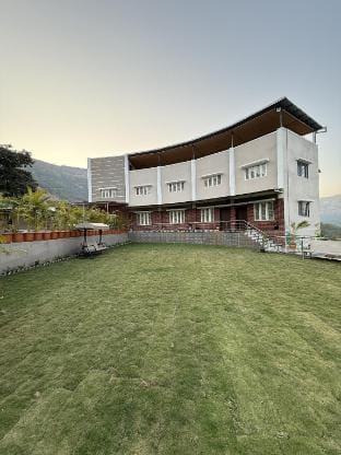 Hillridge Villa Mulshi Villa in Maharashtra
