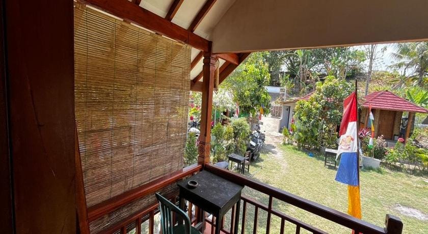 Herman Pondok Nyodok Vacation rental in Pemenang