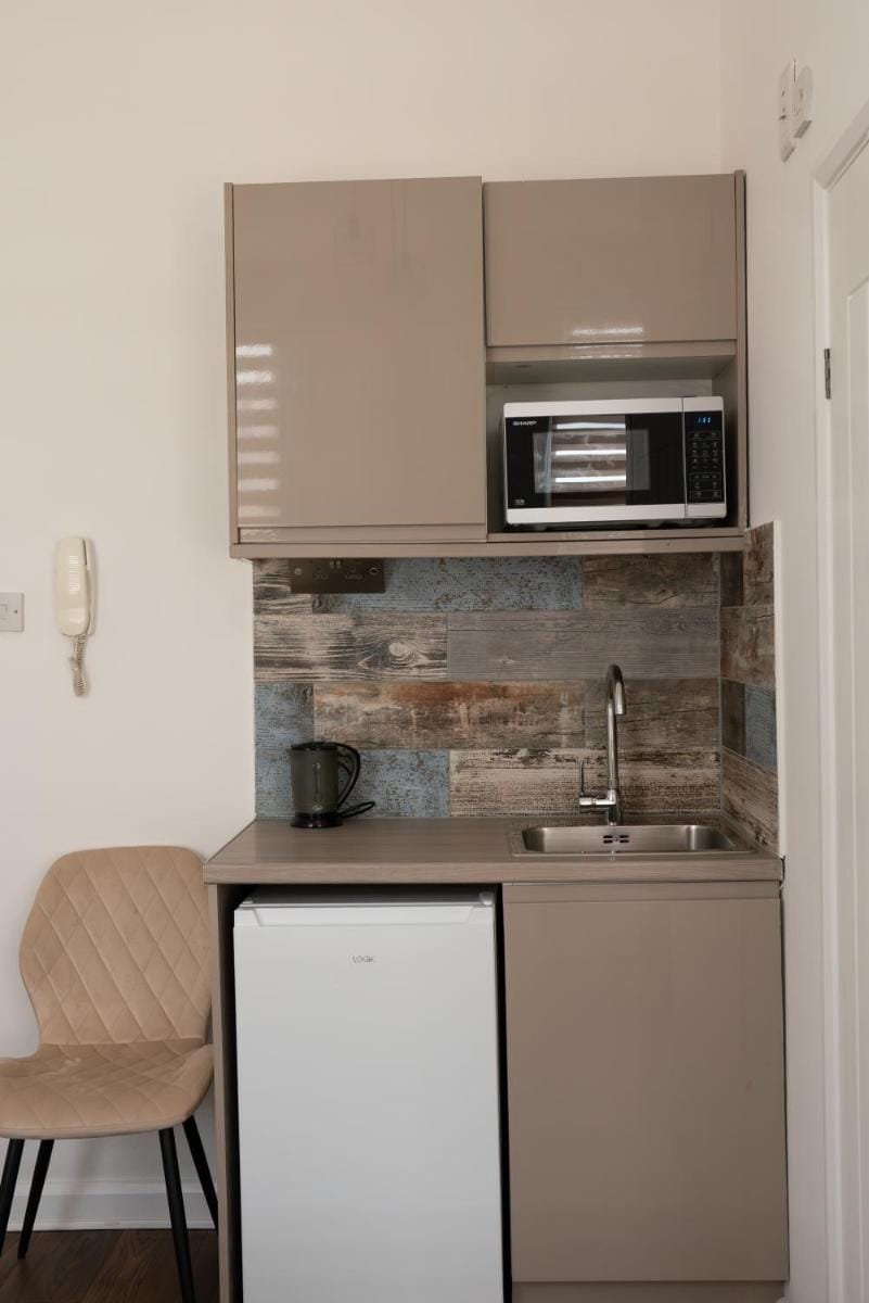 Dalston Luxe Studios, 10 minutes away from Liverpool Train Station Bed and Breakfast in London Borough of Hackney