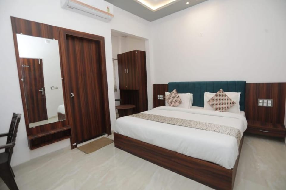 Rajmoti hotel & restro Hotel in Gujarat