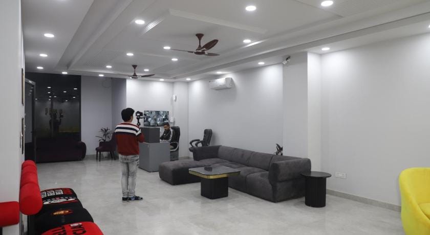 Crazy Days Hotel  Sonipat Hotel in Haryana