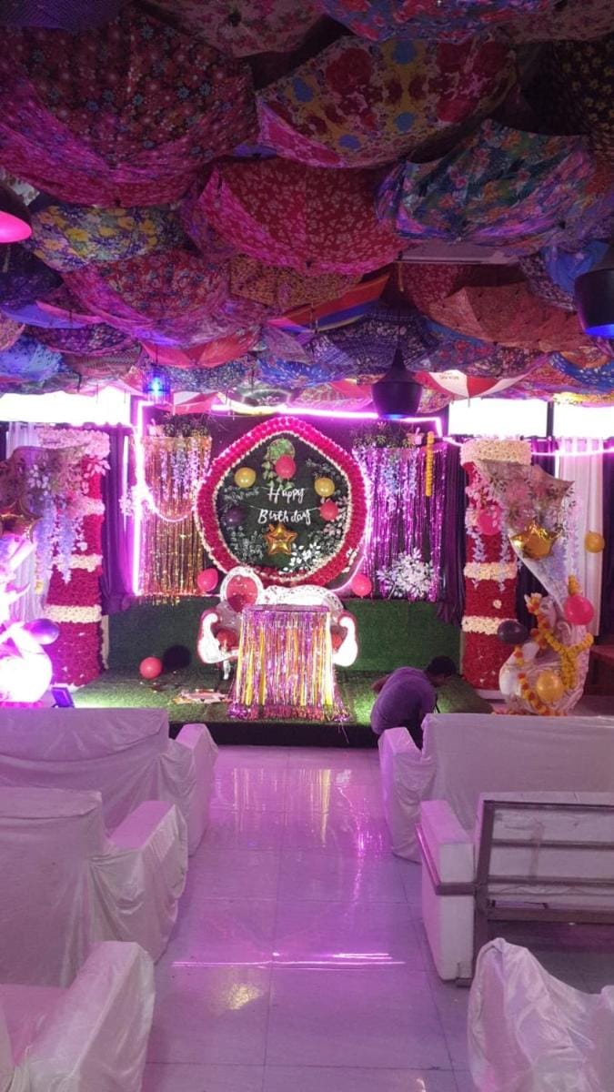 Umbrella Hotel And Banquet Hotel in India
