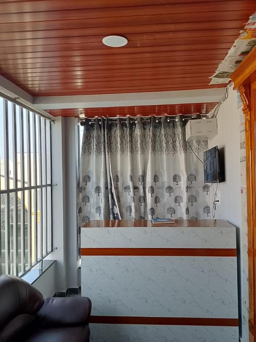 Hotel Shresta Luxury Rooms - Nizampet Hightension line Rd Hotel in Hyderabad