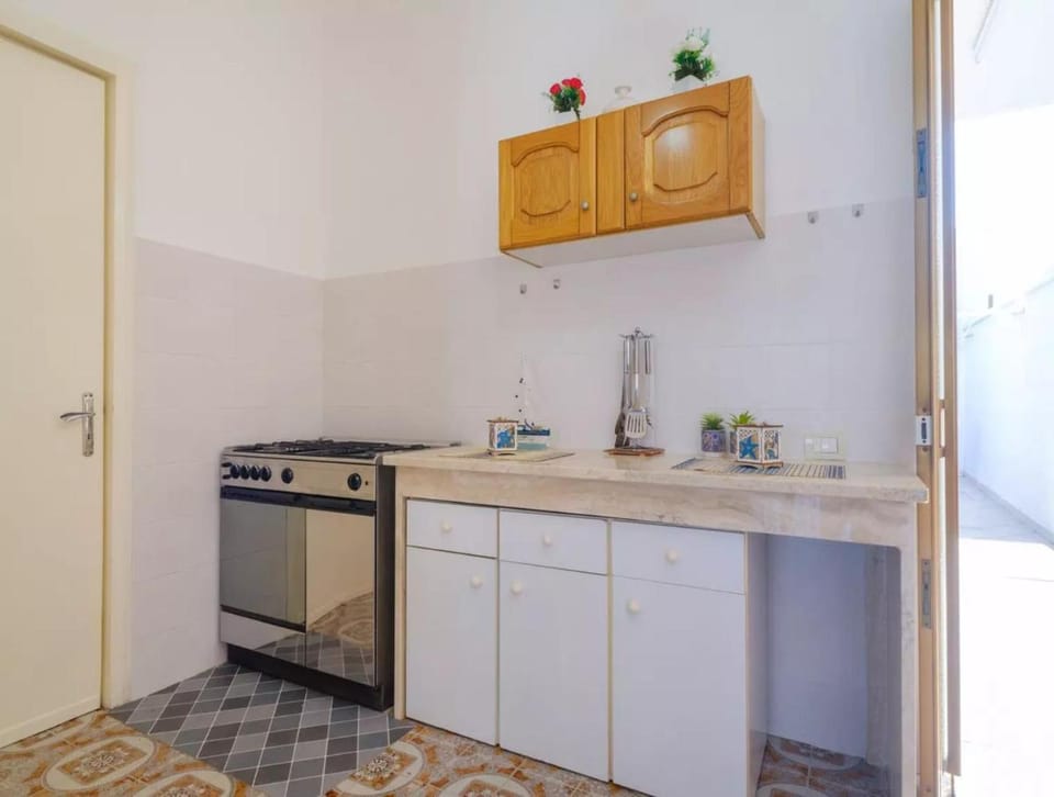 Villa with Sea Views in Torre Squillace Relax in Style Villa in Apulia