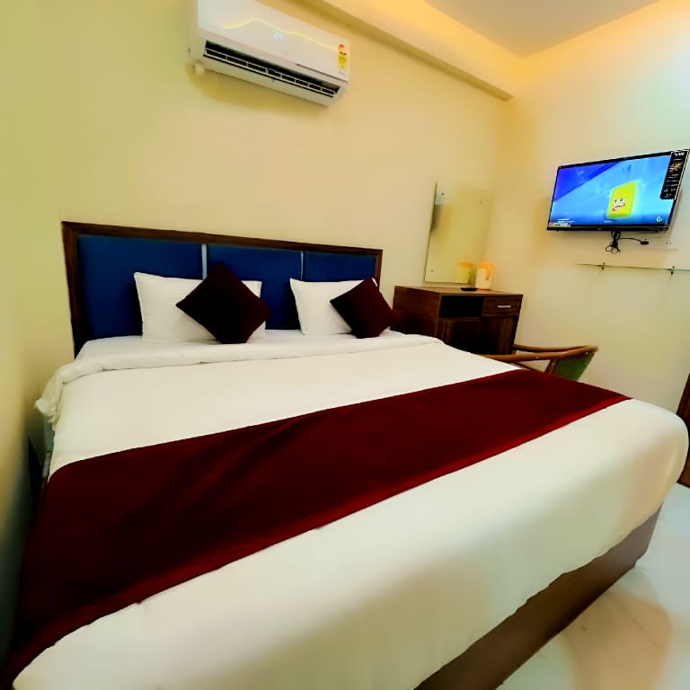 Hotel top star home stay Hotel in Agra