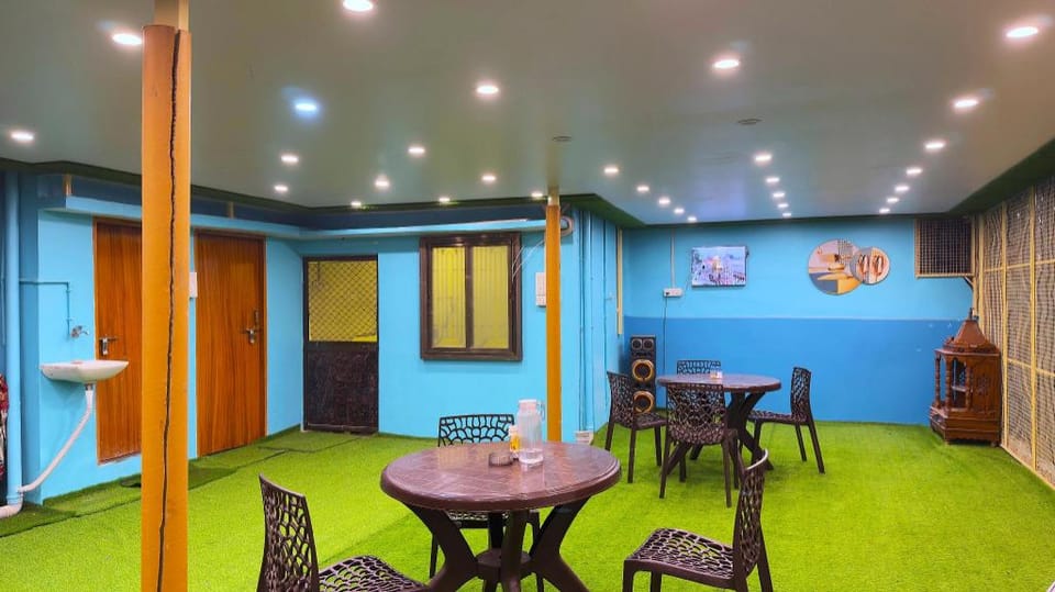 Classy5 Bed and Breakfast in Varanasi