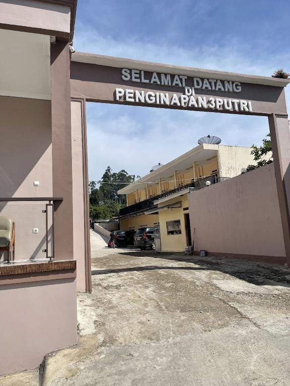 penginapan tiga putri botram Hotel in West Java