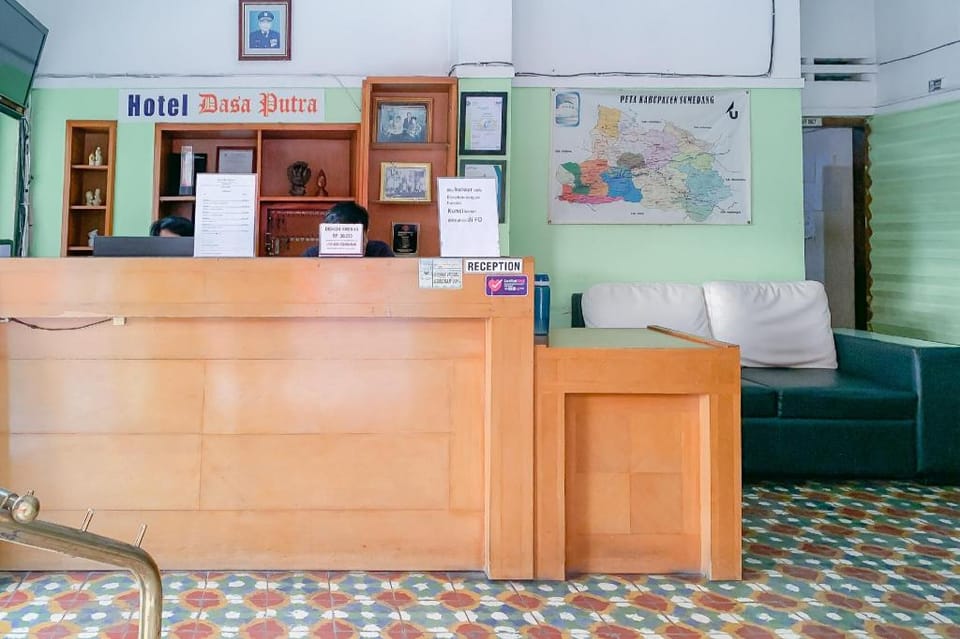 Urbanview Hotel Dasa Putra Syariah Sumedang Hotel in West Java