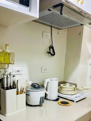 Mille Fleur’s Cozy  Staycation Condo in Fairview Apartment in Quezon City
