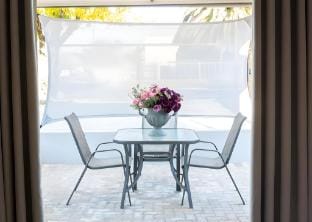 A warm embrace of Luxury & Comfort! Apartment in Gauteng