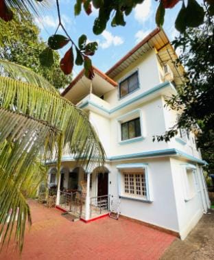 Aamra Ghar Apartment in Mandrem