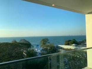 The Sunshine Bangsaray Apartment in Pattaya City