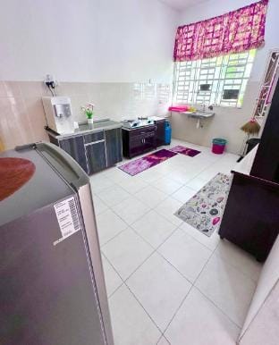 HnR Homestay Dealova (muslim only) Vacation rental in Kedah