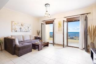 Dolce Alba-Sea View Exclusive Maisonette Apartment in Crete