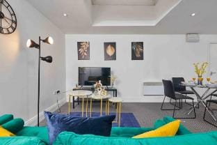 Sleeps 3: ?????? & ???? - FREE Parking! Apartment in Leeds