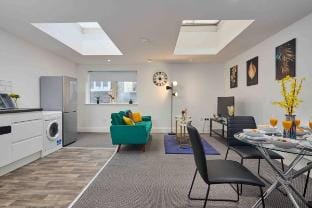 Sleeps 3: ?????? & ???? - FREE Parking! Apartment in Leeds